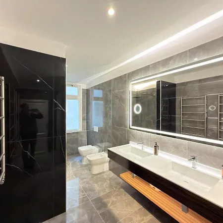 The Mellini - Luxury Serviced Rome